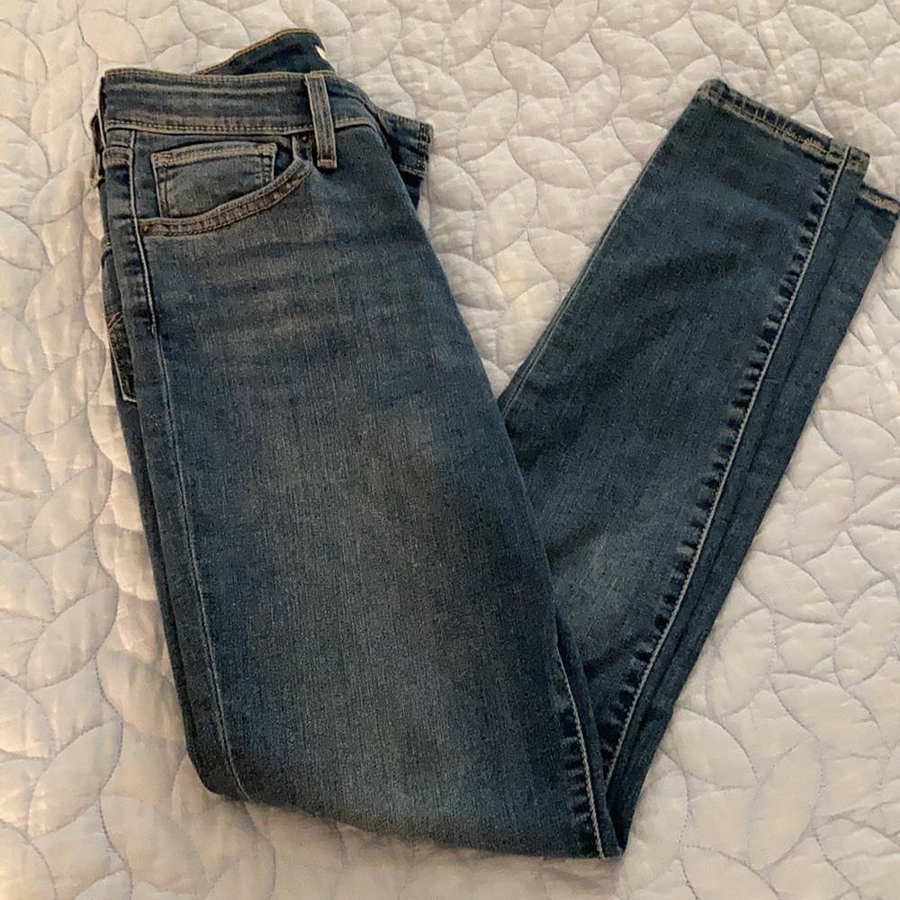 Levi’s 721 high rise skinny 27x30